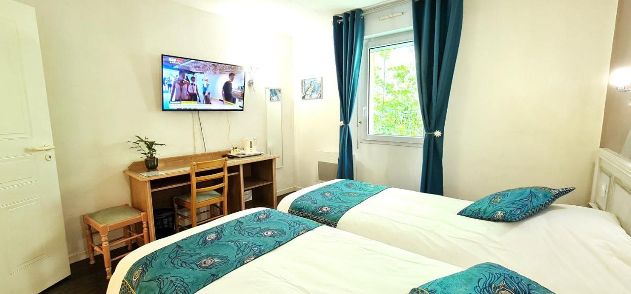 Fasthotel Oloron Hostellerie Du Paon Blanc Lurbe-Saint-Christau Eksteriør billede